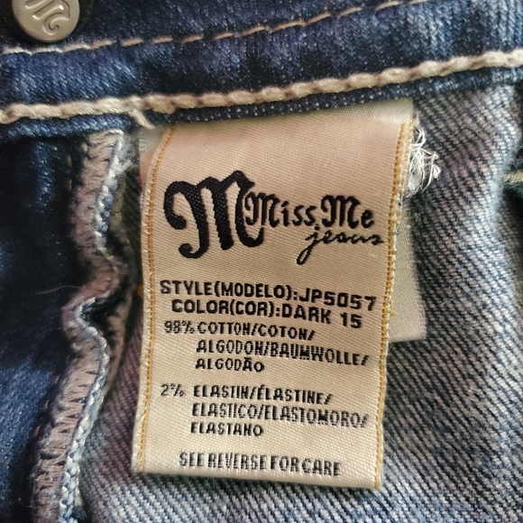 Miss Me Boot Embellished Bedazzled Back Pockets Blue Jeans - Picture 9 of 9